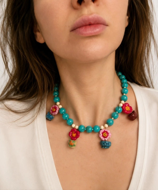 MOYN ARTISAN BLOOMS NECKLACE