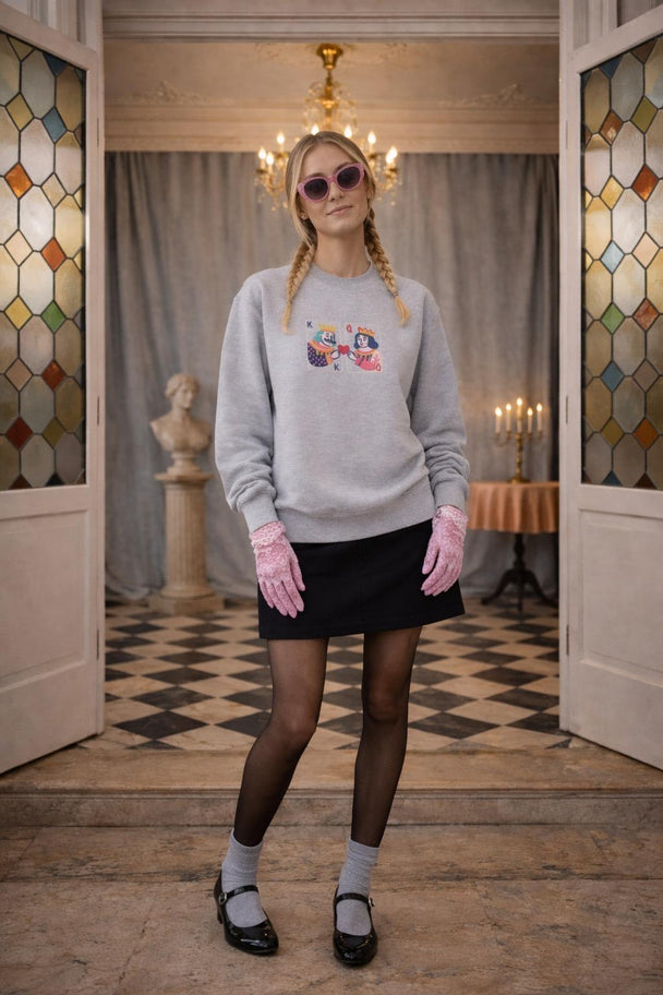 MOYN Unisex Royal Hearts Graphic Sweatshirt - King & Queen Illustration Printed Grey Pullover